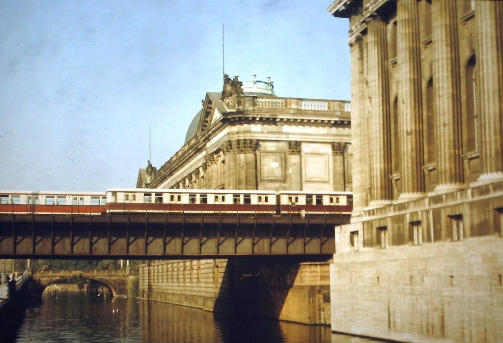 Brücke der Stadtbahn