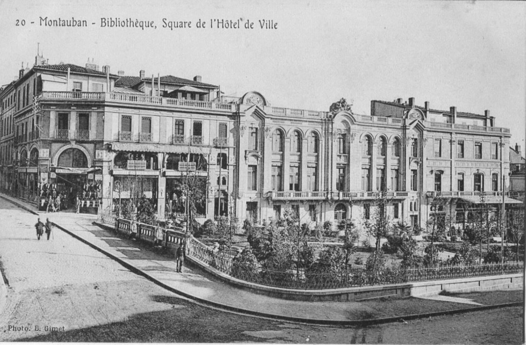 Montauban. La Bibliothèque - Square de l'Hôtel de Ville