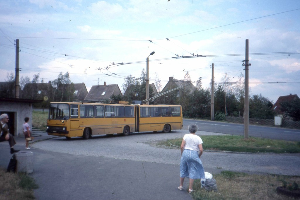 Ikarus 280T in Schöndorf bei der Wendeschleife