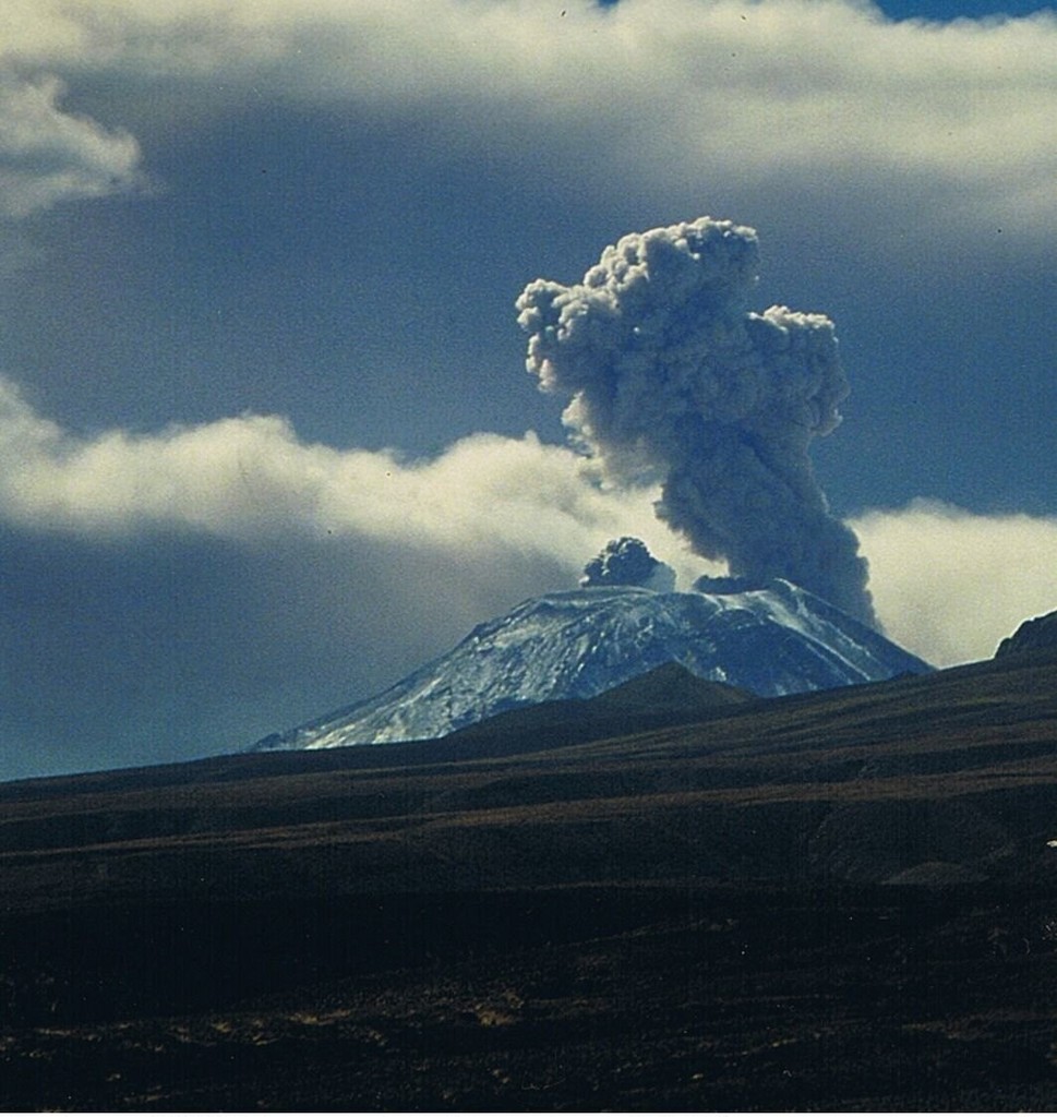 Segunda erupción de Láscar 20/07/2000