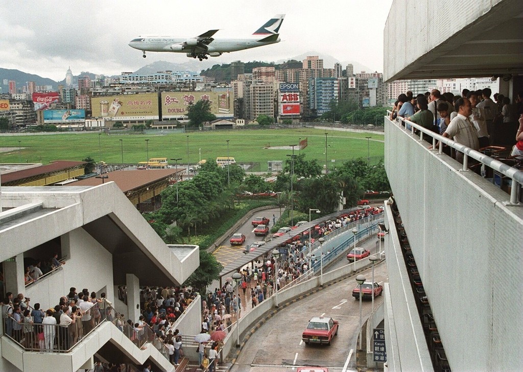 Crowds at Kai Tak Airport watching its last hours