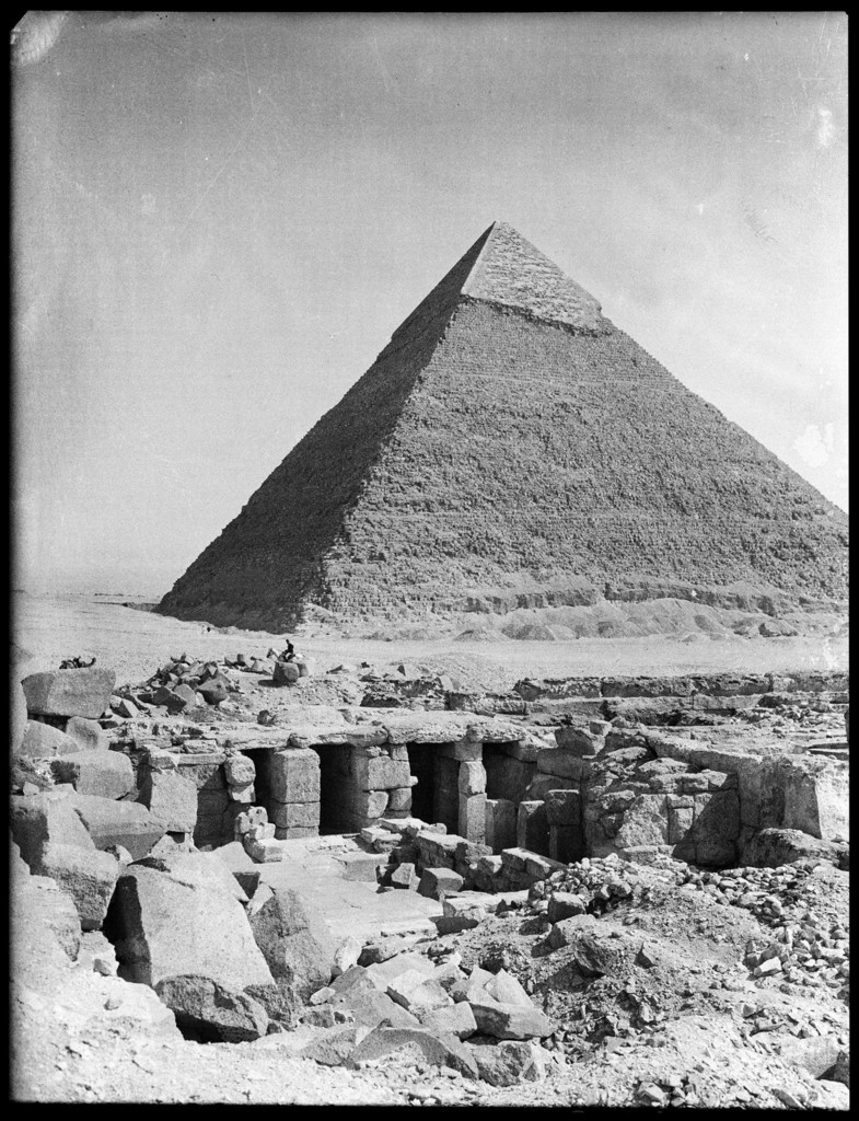 Pyramid Hafra and Osay Temple Menkaura