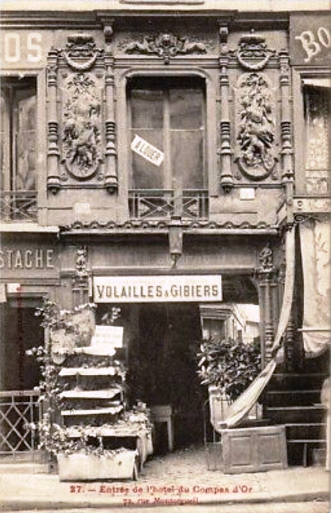 72, Rue Montorgueil: entrée de l'Hotel du Compas d'Or