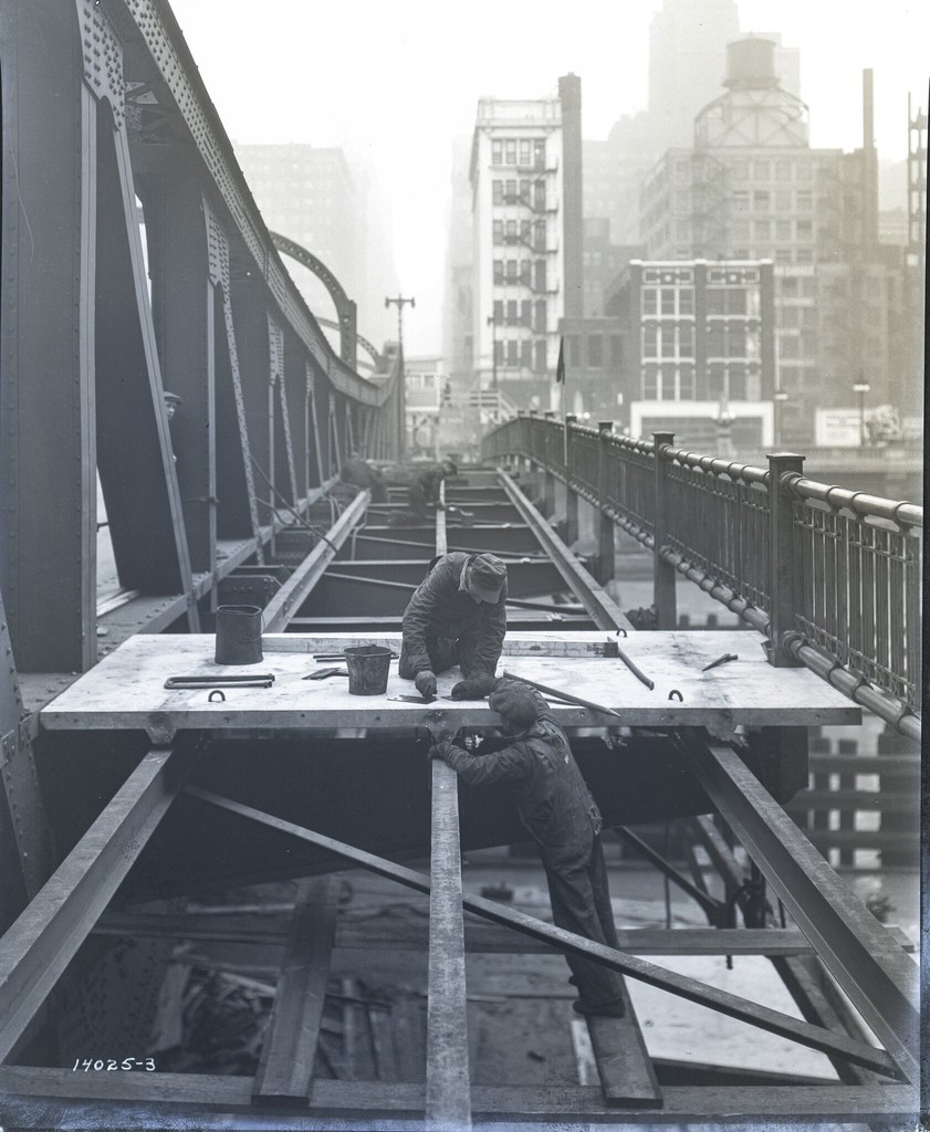 Construction of the Clark Street Bridge