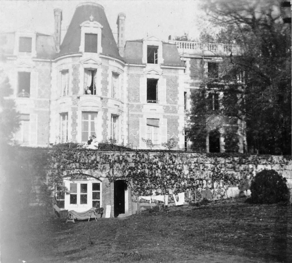 Château de Vilhémon, à Bessé-sur-Braye