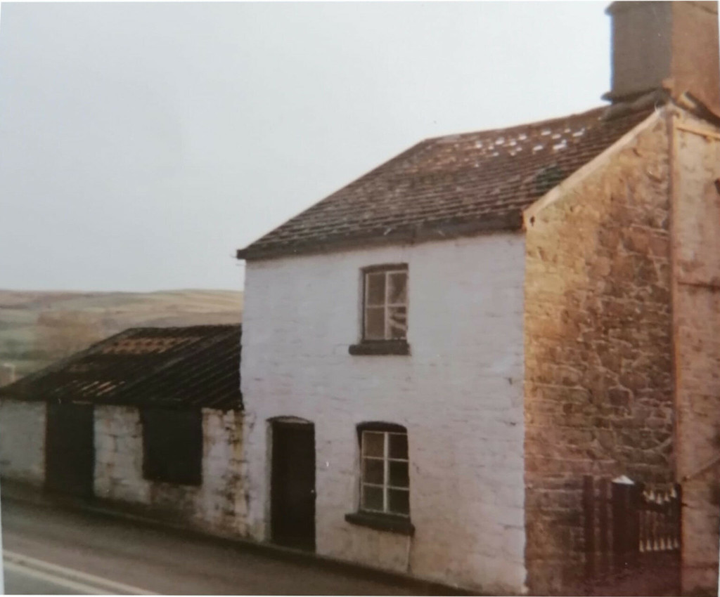 The old Smithy on the East street, day before the demolition