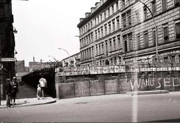 Berliner Mauer an der Sebastianstraße, Ecke Luckauer Straße