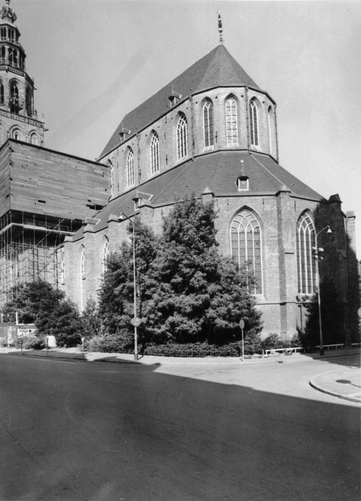 Groningen. Martinikerk .zuidzijde koor
