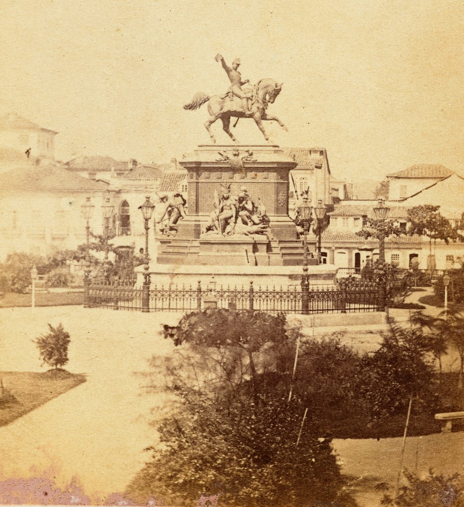 Praça da Constituição, atual Praça Tiradentes estátua equestre de D. Pedro I