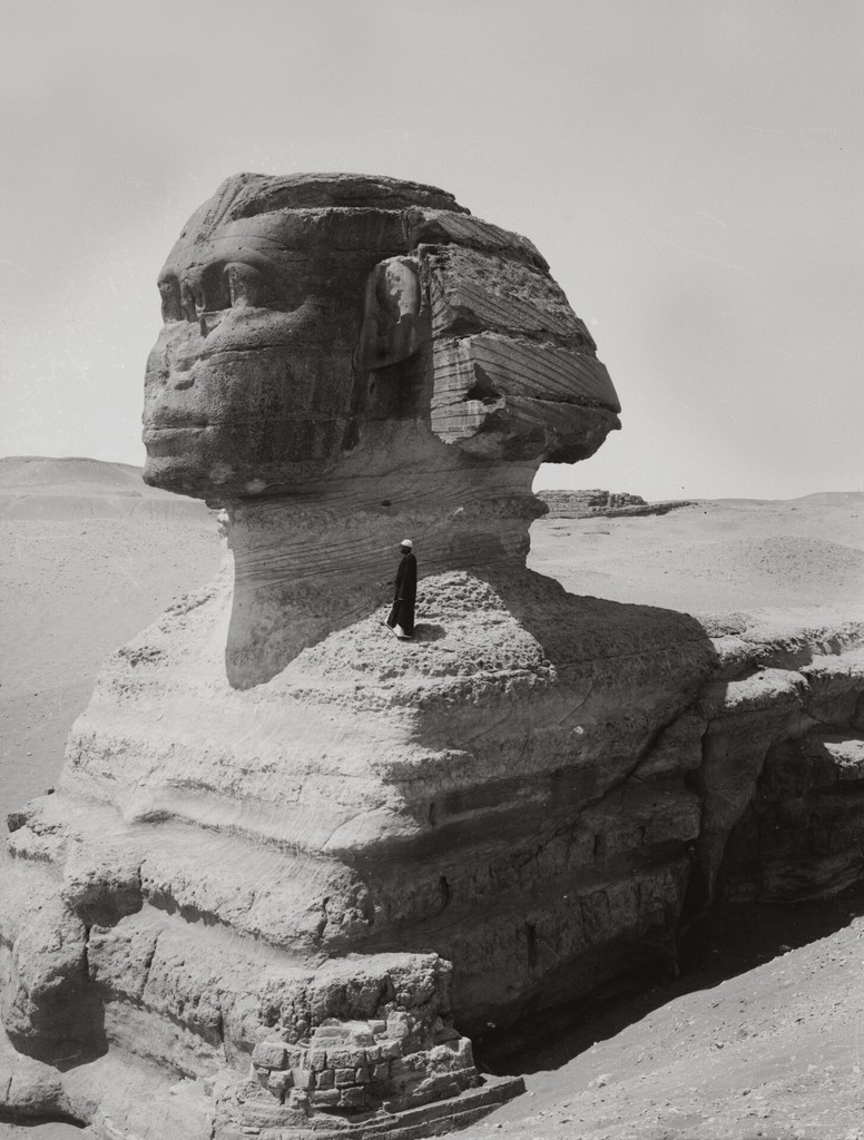 Sphinx: Giza, Egypt