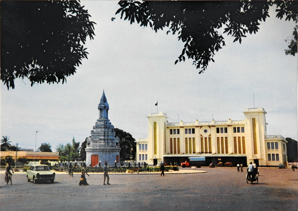 Phnom-Penh Stupa of the holy Relics of the Cakyamoni Buddha