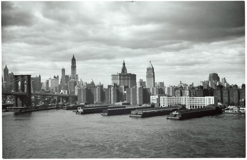 View from the Manhattan Bridge towards Manhattan