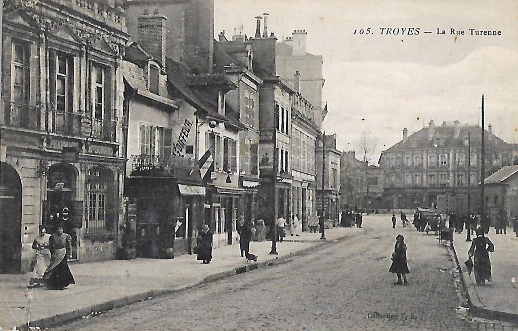 Troyes. Rue de Turenne