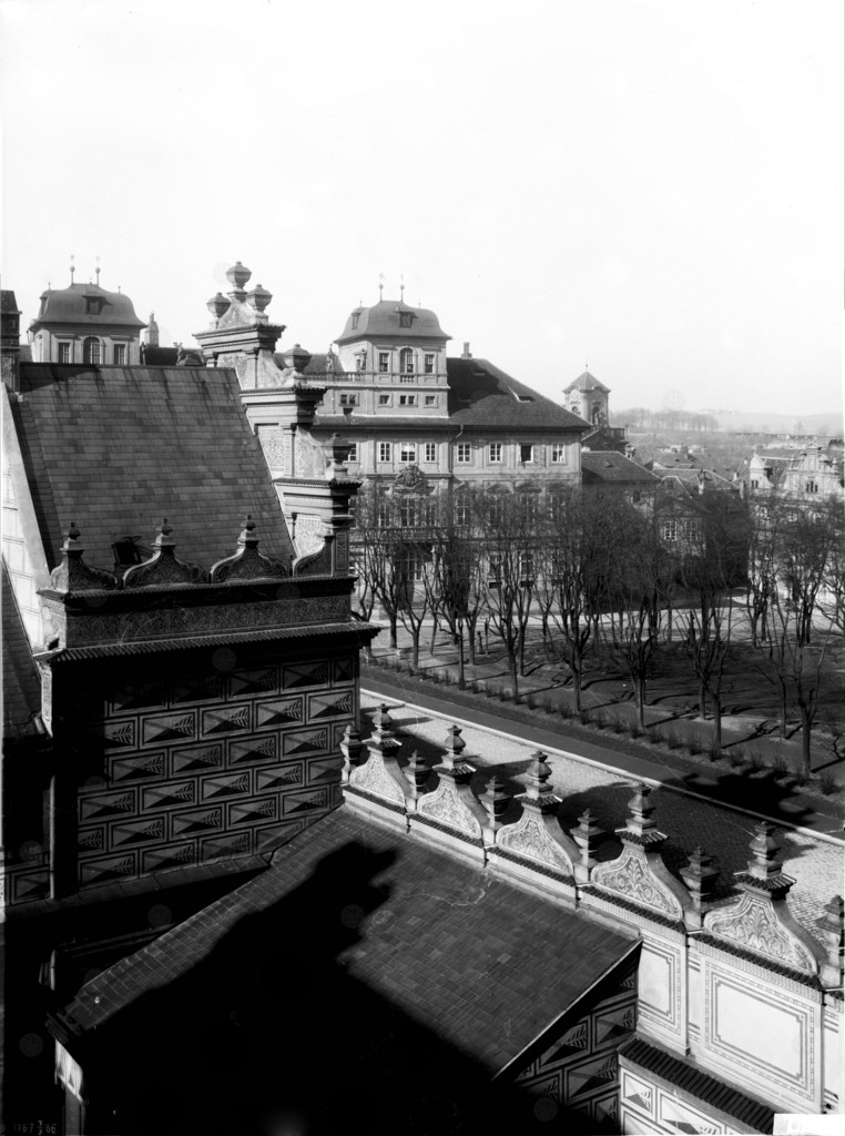 Pohled ze Schwarzenberského paláce