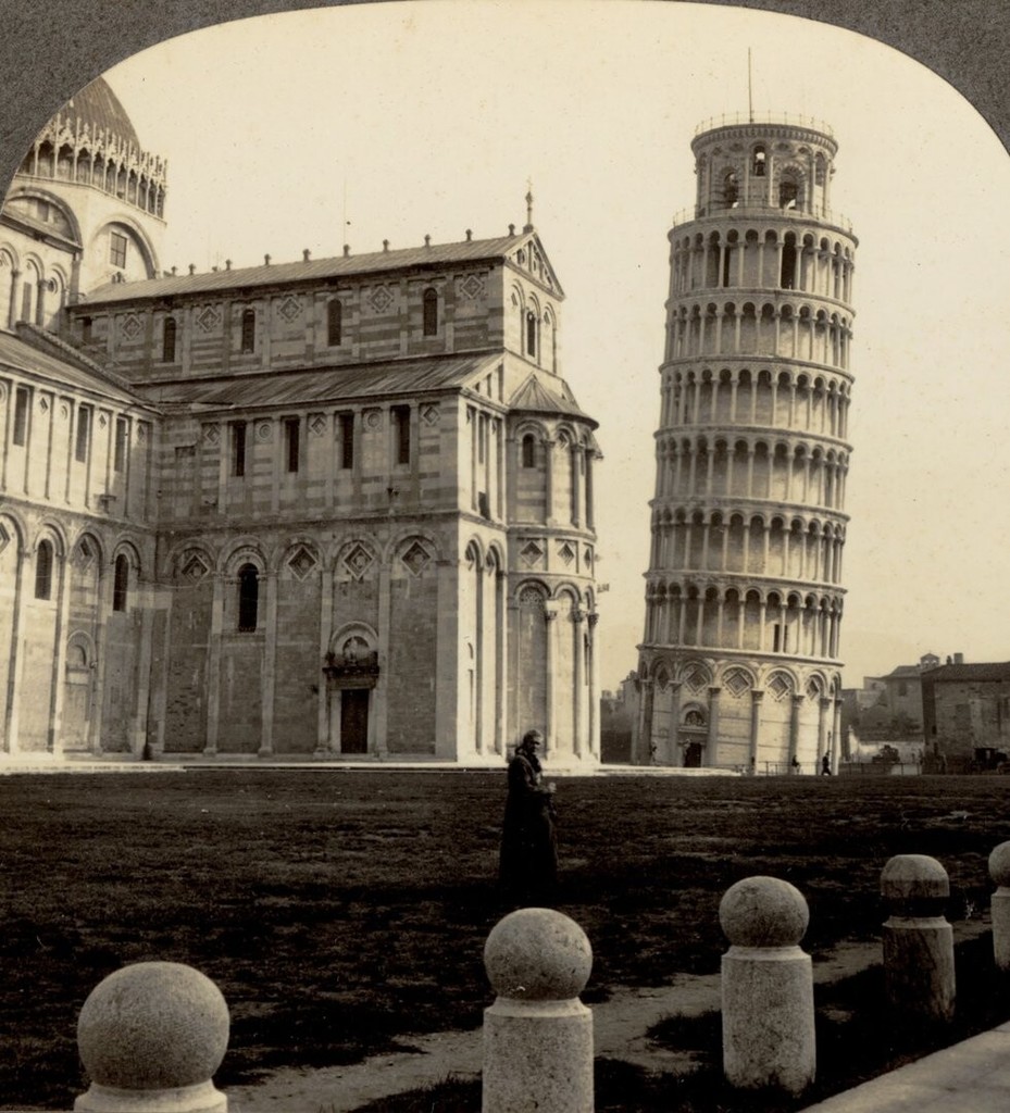 Pisa, leaning tower and cathedral