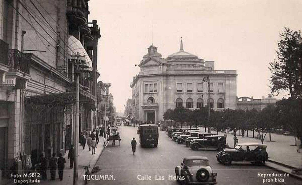 Tucumán. Calle Las Heras, Plaza Independencia