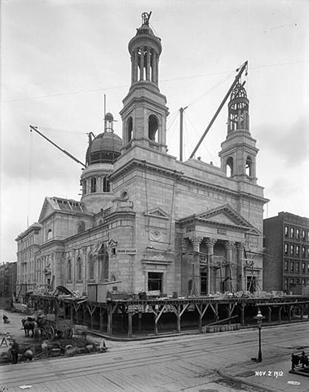 76th Street and Lexington Avenue. Saint Jean Baptiste Catholic Church, under construction