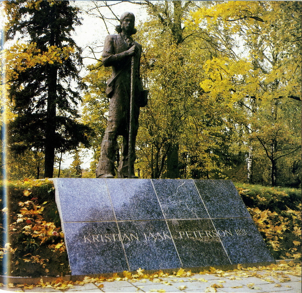 Monument luuletaja Kristjan Jaak Peterson