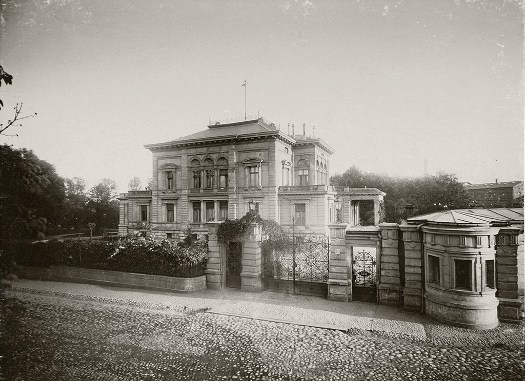 Grohmann's Palace