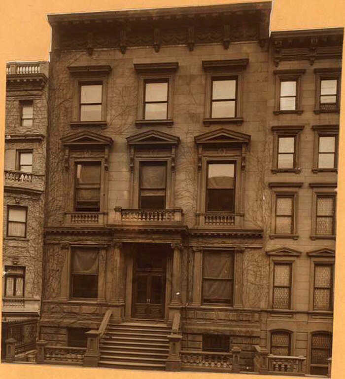 33 West 51st Street, north side, between Fifth and Sixth Aves. About 1913.