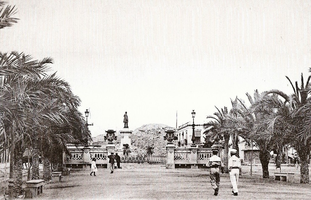 Avenida del Doctor Gadea, a primeros del siglo XX