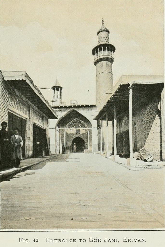 Հարավային մուտքը Գոյ amiամի: Ուղեկցություն Գեյ amiամիին: Կապույտ մզկիթ. Göy məscid. مسجد کبود