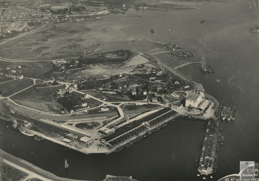 Vue aérienne du port de Lorient lors de son agrandissement