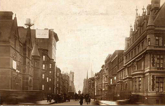 W. 57th Street, west from Fifth Avenue. At the right is the rear of the Vanderbilt mansion. 1913.