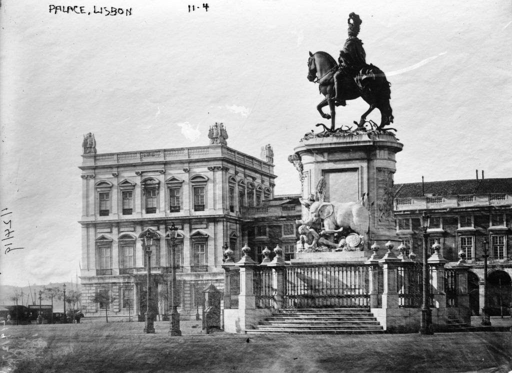 Estátua equestre de D. José I & Praça do Comércio