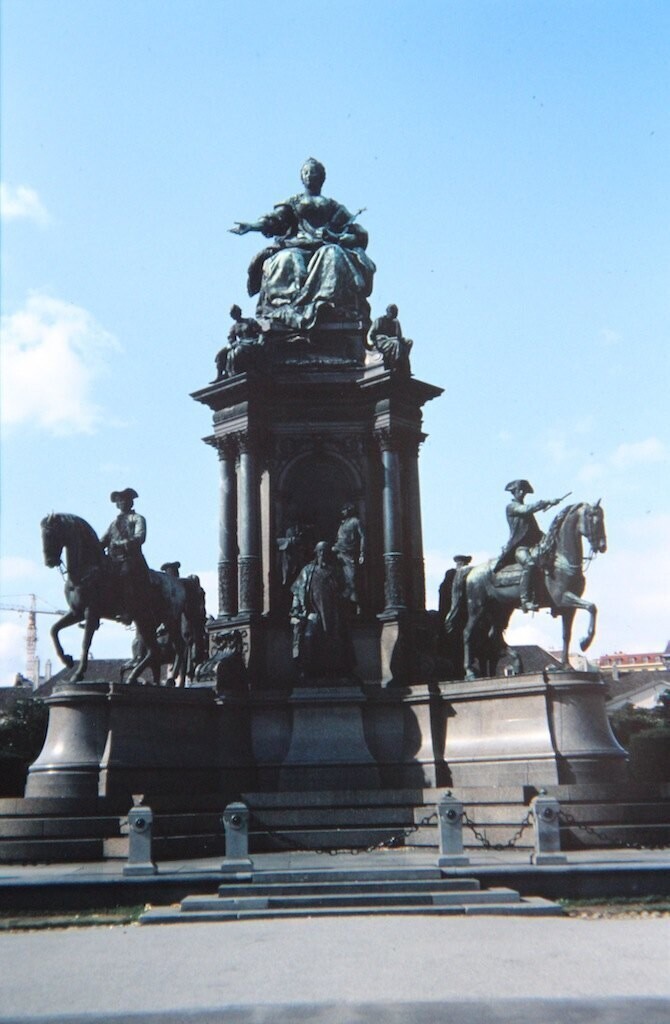 Maria-Theresien-Denkmal