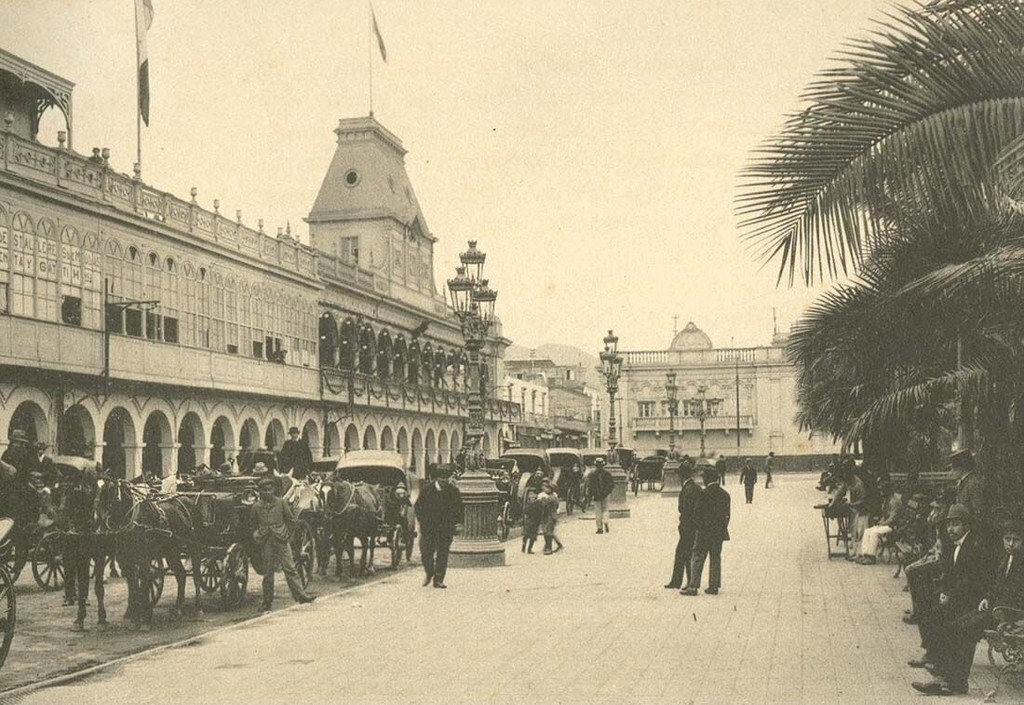 La plaza pública. Municipio