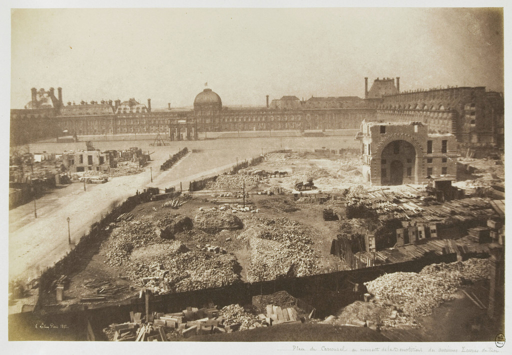 Place du Carrousel au moment de la démolition des anciennes écuries du Roi