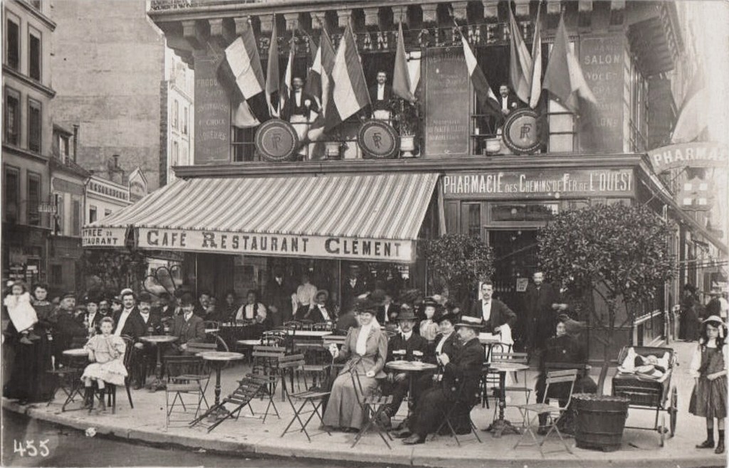 Angle des rues Jouffroy et Cardinet: Café-Restaurant Clément - Pharmacie Lainey