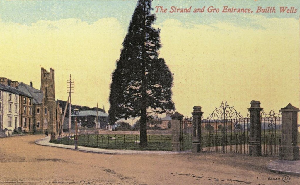 The Strand and Gro Entrance