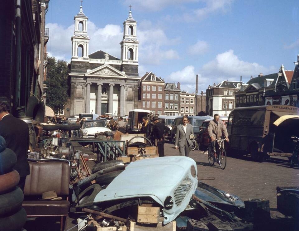 Markt op het Waterlooplein, 1965