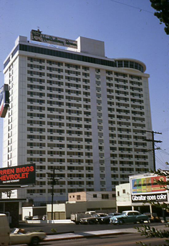 Hollywood Holiday Inn