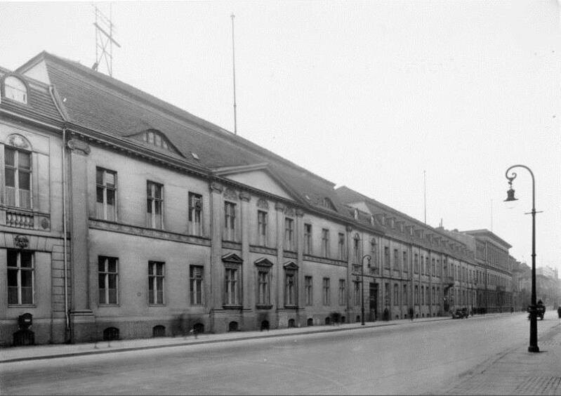 Gebäude des Auswärtigen Amtes (Palais des Fürsten Bismarck) in der Wilhelmstraße 76