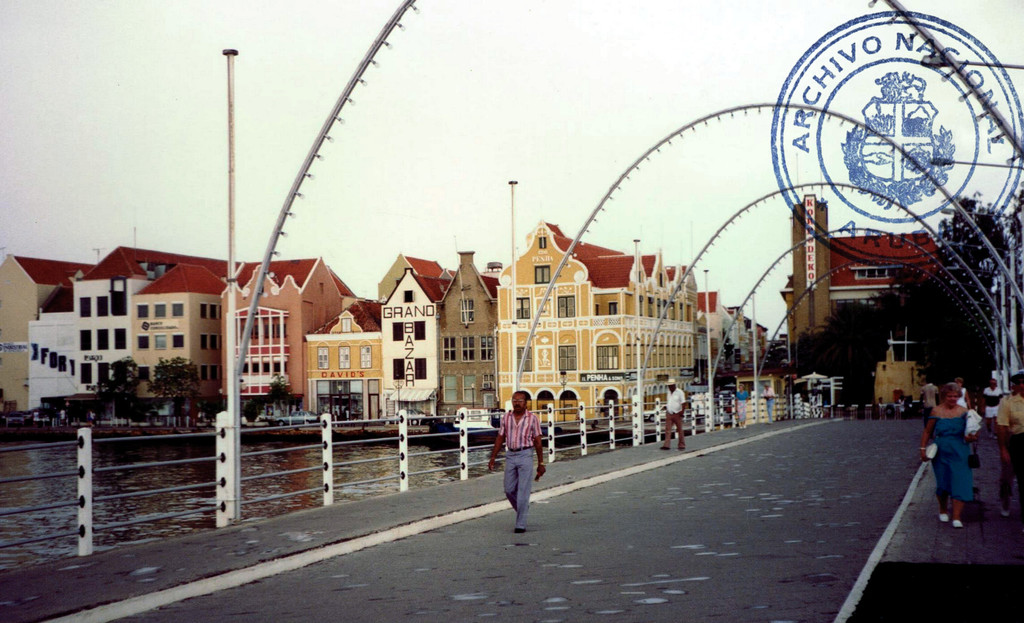 Willemstad. Gouvernementsplein