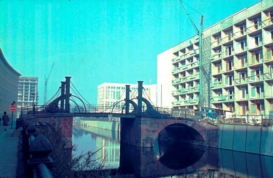 Ost-Berlin. Jungfernbrücke