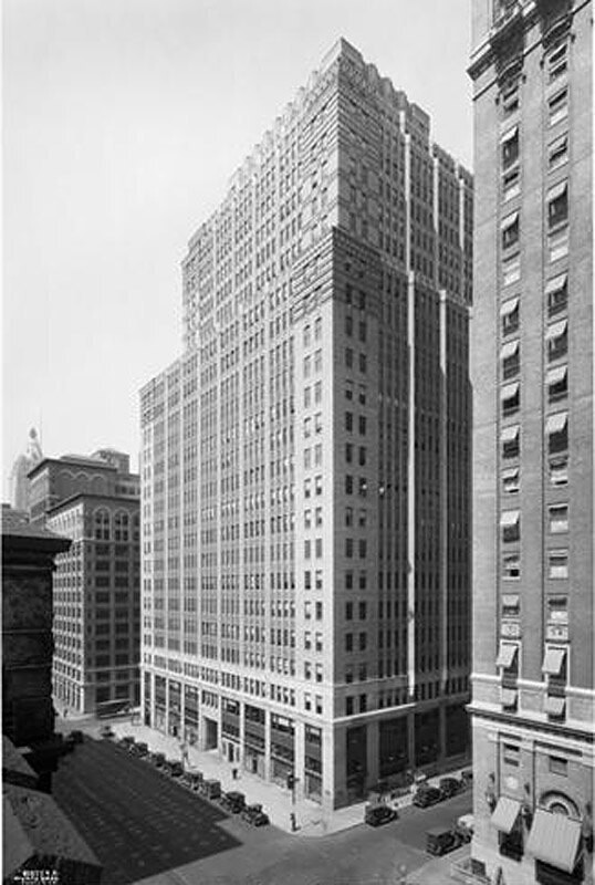2 Park Avenue, between 32nd Street and 33rd Street. General exterior.