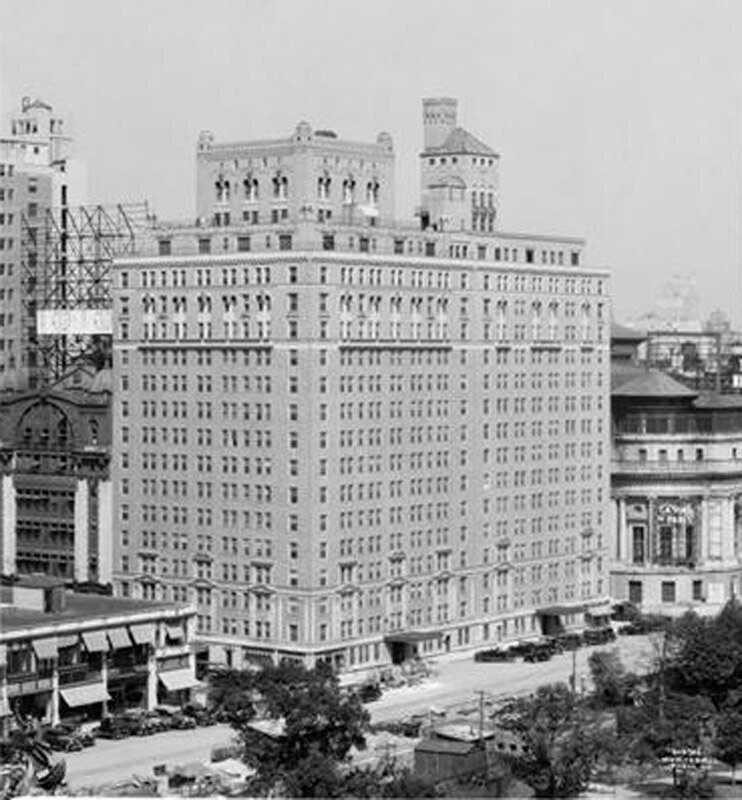 61st-62nd Streets and Central Park West. Mayflower-Plymouth Apartment Hotels.