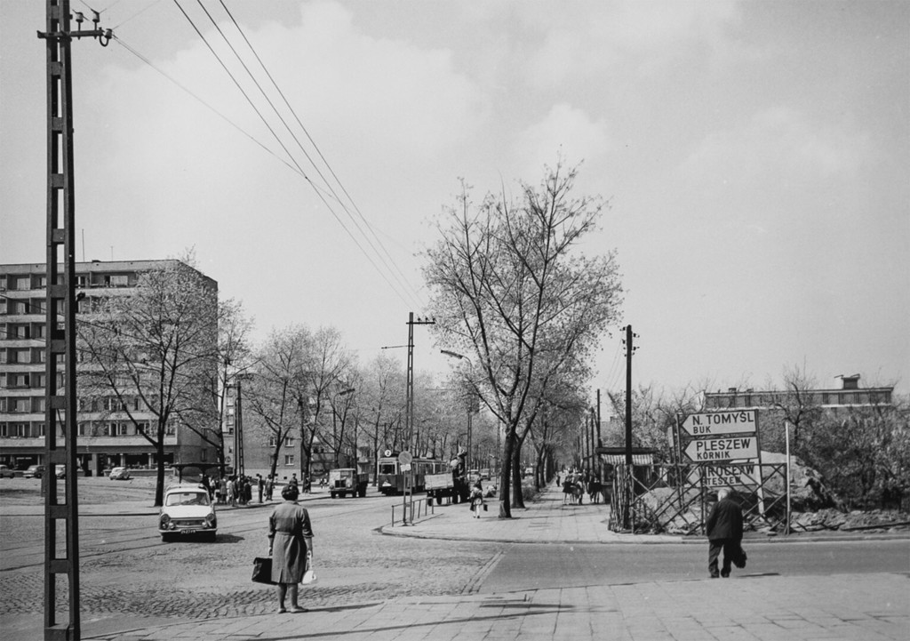Ulica Dąbrowskiego przy ulicy Żeromskiego