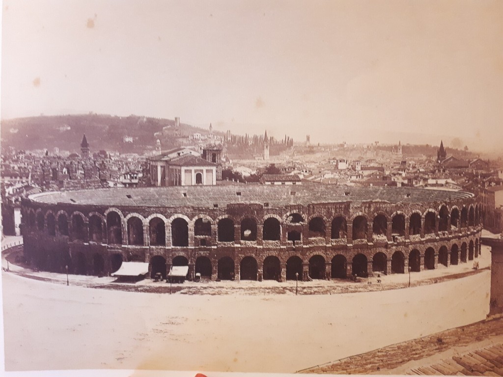 Arena Verona. (Arena di Verona)
