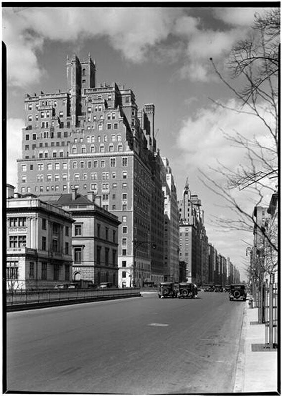 New York City views. View north from Park Avenue and 68th Street.