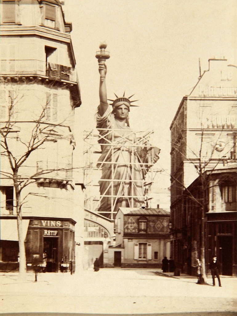 Construction de la statue de la Liberté dans les ateliers de Paris
