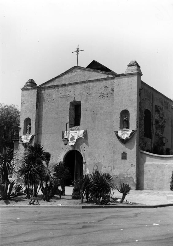 Mission San Gabriel Arcangel festivities
