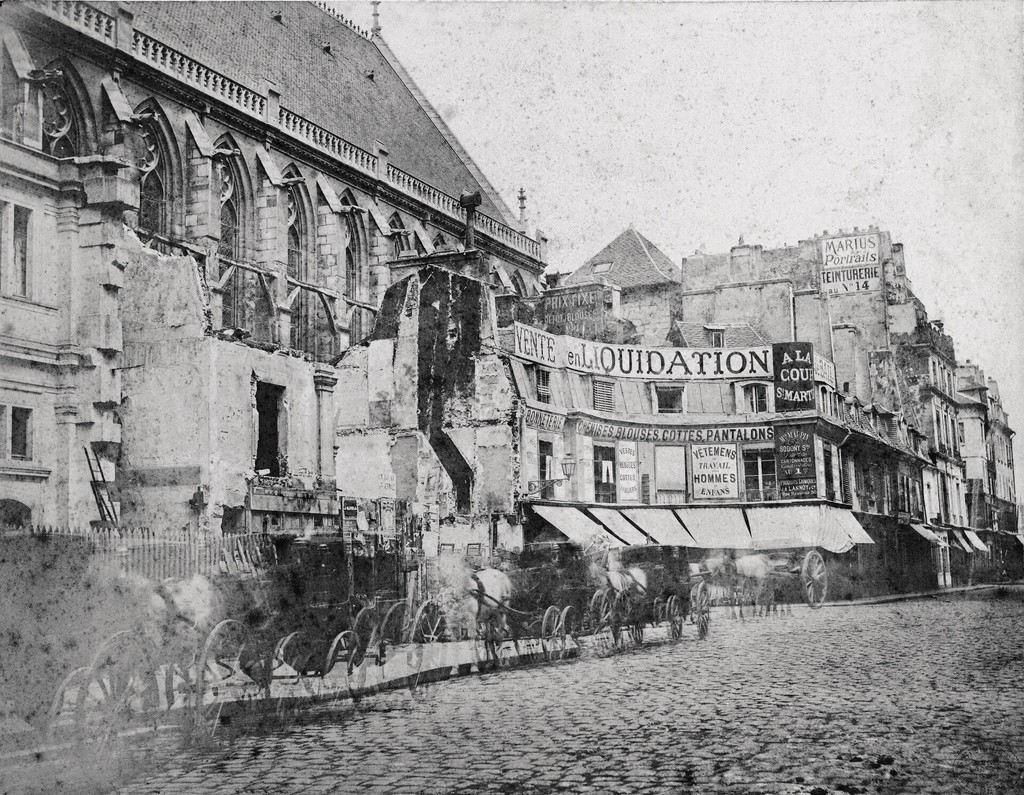 Rue Réaumur. Église Saint-Martin-des-Champs. Façade sud et bâtiments en cours de démolition