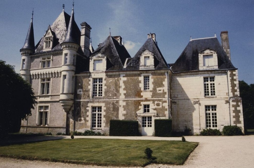 Château de la Pataudière : Façade est, vue générale