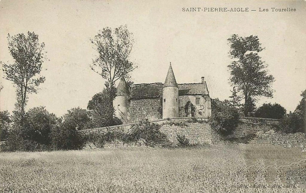 Saint-Pierre Aigle. Les Tourelles