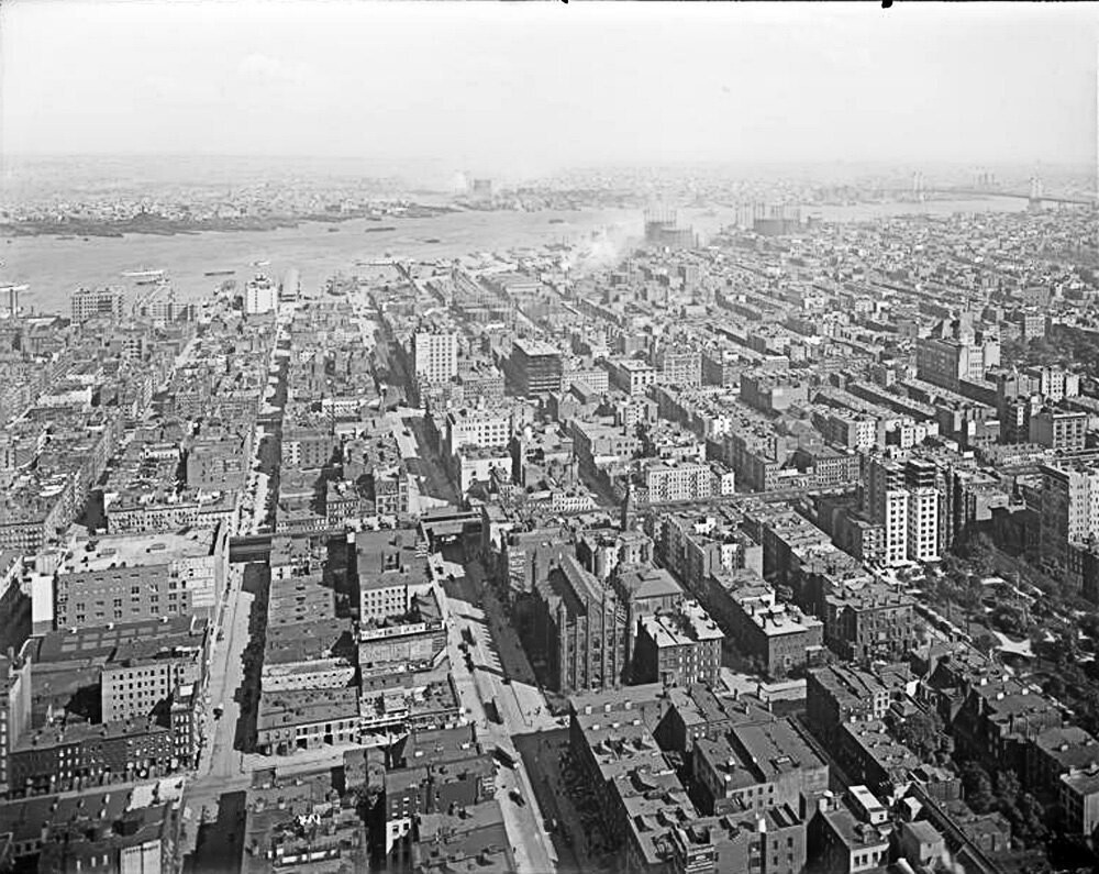 View SE from Metropolitan Life Insurance Tower Madison Square, ca 1912